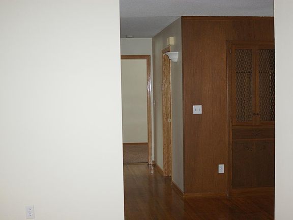 Dining Room/Hallway