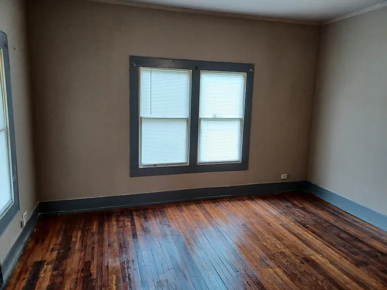 910 N Anniston Ave — Photo 3