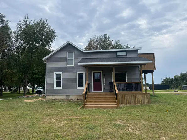 5014 Bundy Rd, Coloma, MI 49038