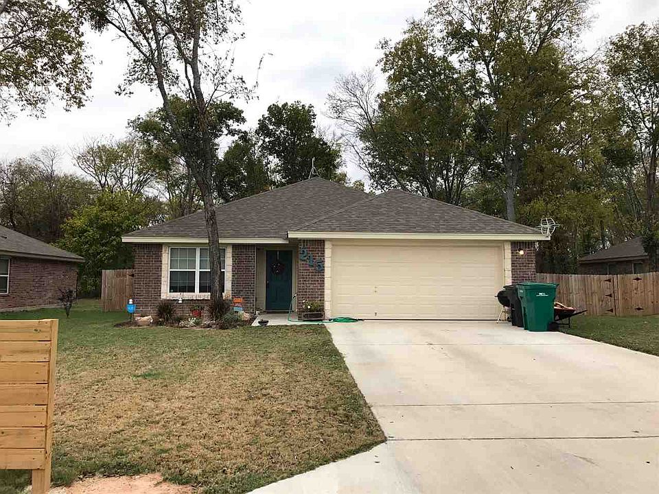 1st image of 215 Woodland Blvd