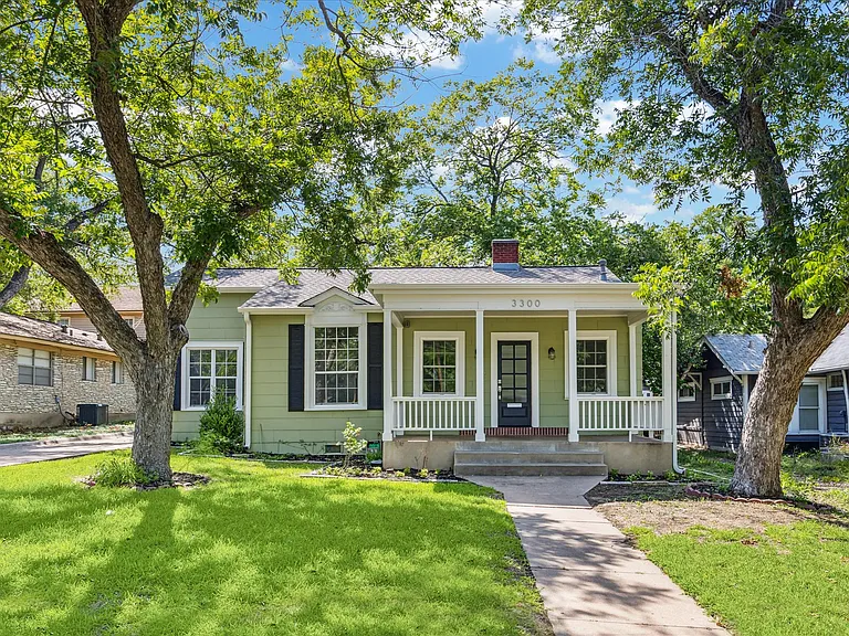 3300 Harris Park Ave — Photo 1