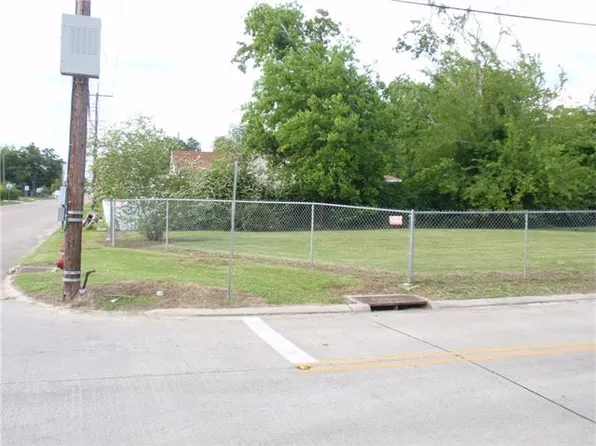 704 N Prater St, Lake Charles, LA 70601