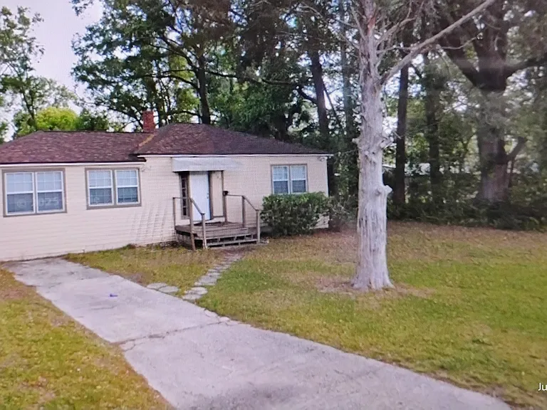 5125 Hancock Rd — Photo 1