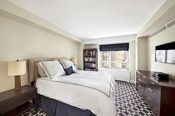 Sold by Stribling | media 24