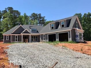 400 Discovery Lake Dr, Fayetteville, GA 30215