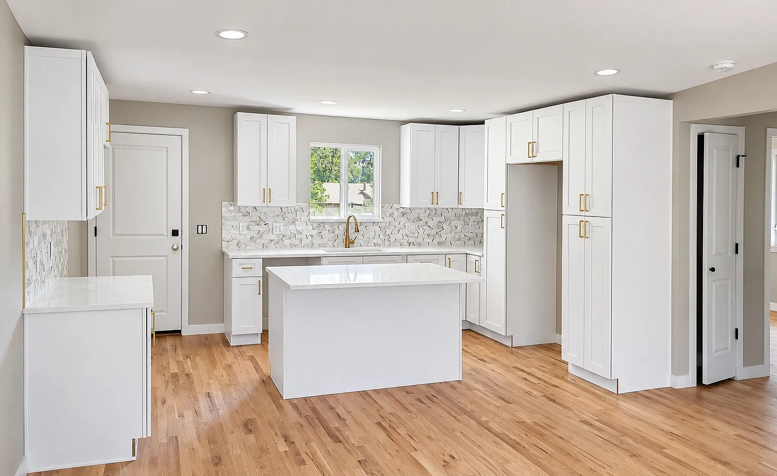 4 bed, 1500 sqft, $3,500 — Photo 3