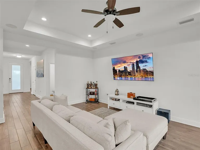 10108 Hammock Brook Dr — Photo 5