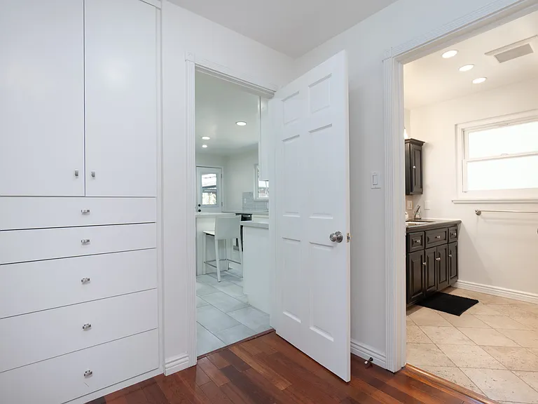 13843 Milbank St — Photo 15