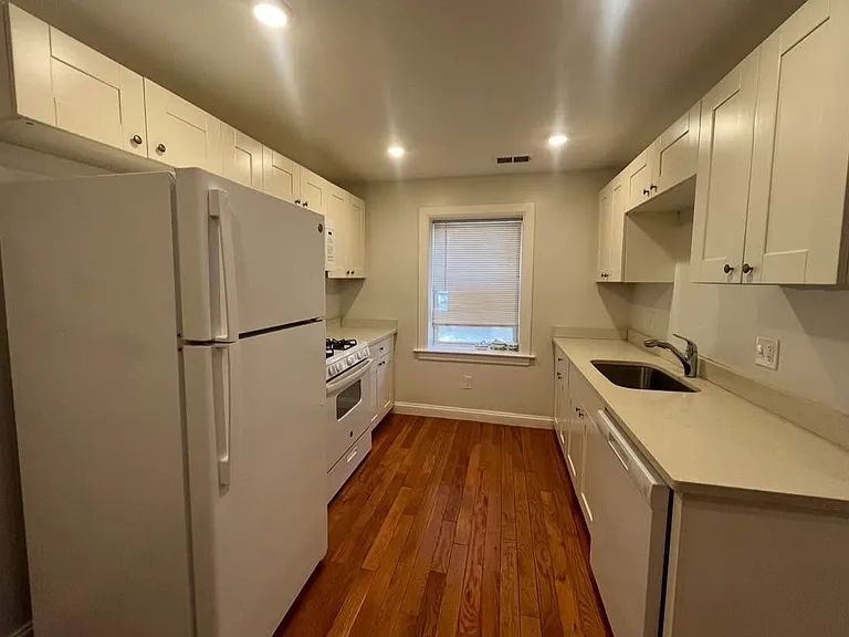 70 Bellingham St #1B — Photo 16