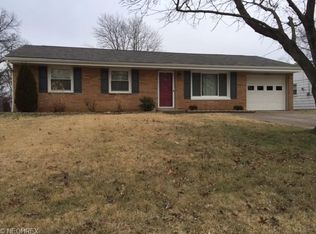 1301 Hollyview Dr, Vermilion, OH