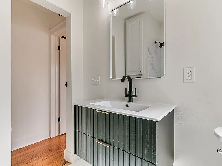 1807 N Gatewood Ave — Photo 5