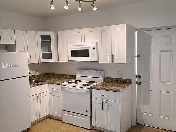 2nd image of 2244 NE 135th Ln