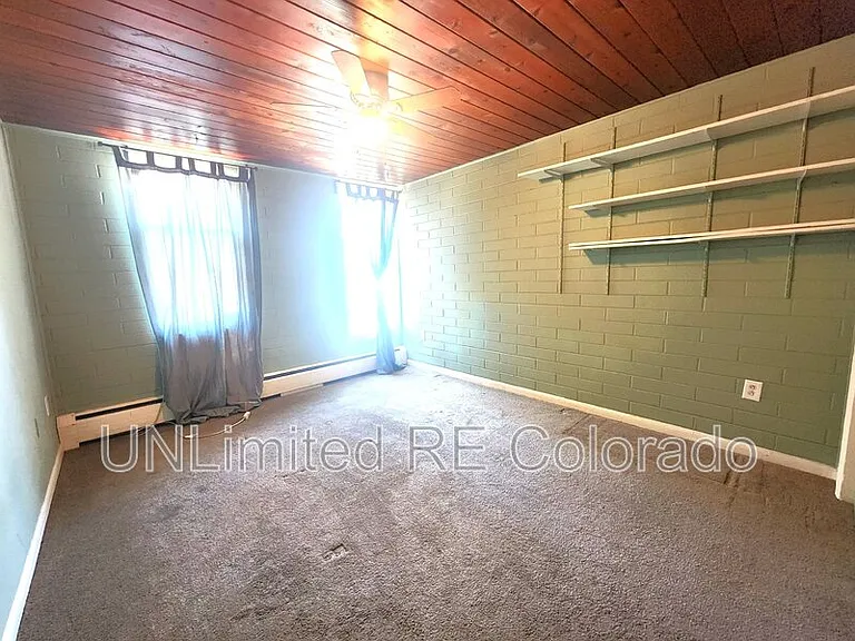 1343 N High St #13 — Photo 7