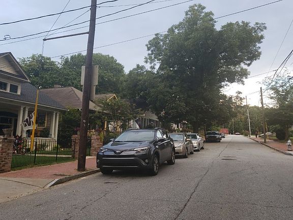 5th image of 552 W End Pl SW