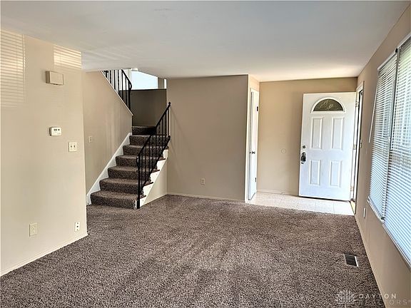 3rd image of 7513 Mount Hood Dr