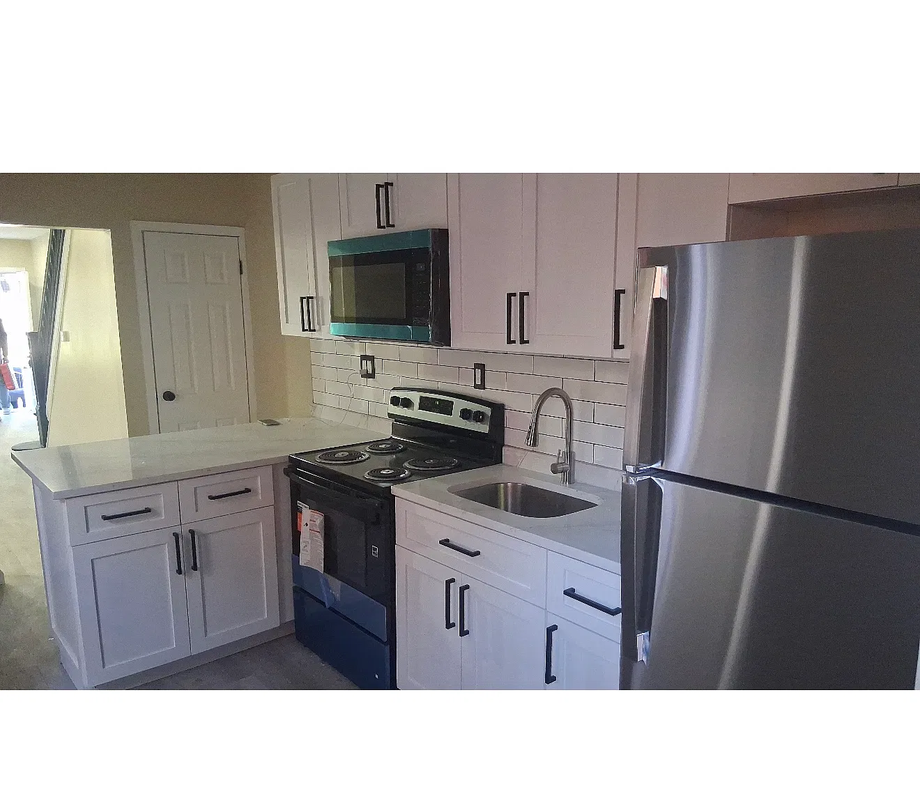 3 bed, 1.5 bath, 1236 sqft, $1,600 — Photo 1