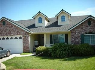 134 Cromwell Ave, Clovis, CA 93611