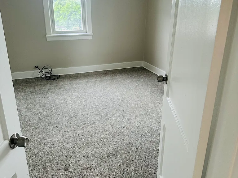 225 Laredo St — Photo 12