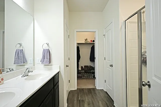 138 Buttercup Bnd — Photo 13