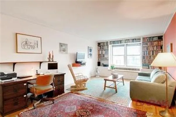 Sold by Barak Realty | media 11