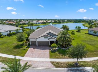 9191 Balsamo Dr, Palm Beach Gardens, FL 33412
