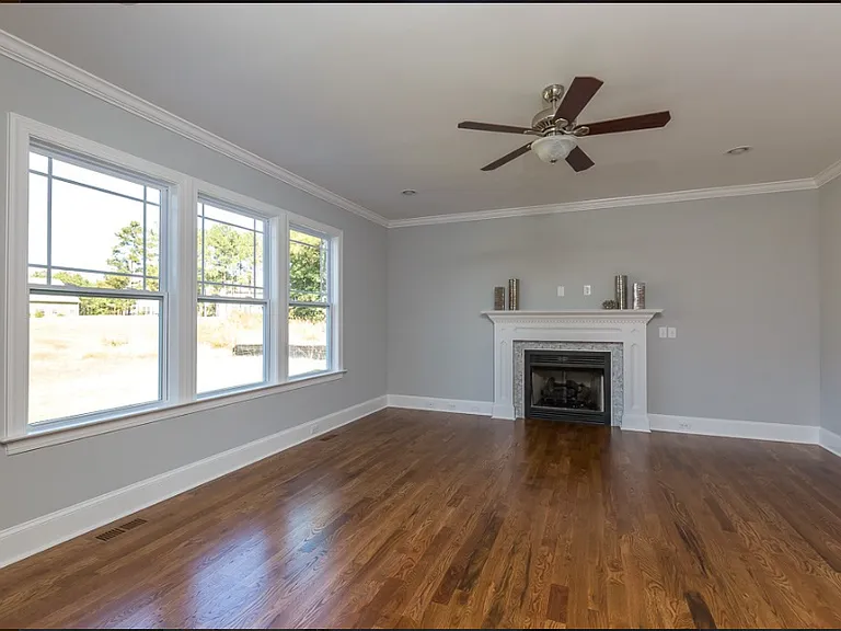 625 Connington Way — Photo 25