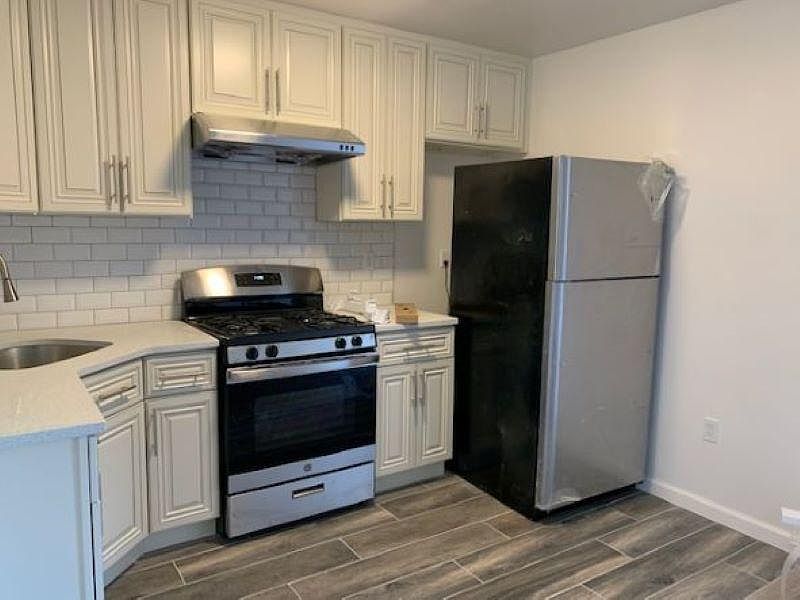 2nd image of 5253 65th Pl Floor 3