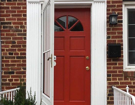 2nd image of 2408A Leslie Ave