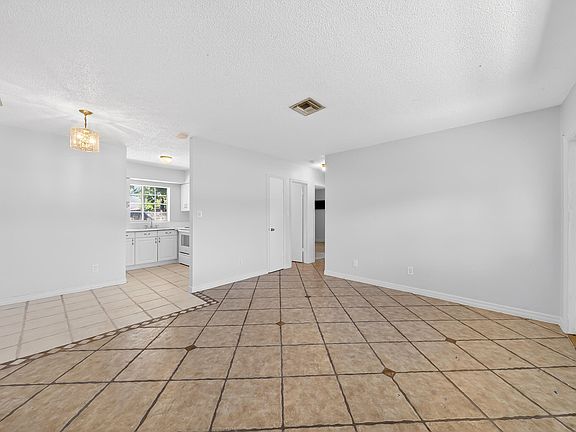 5th image of 121 NW 56th Court #1-2