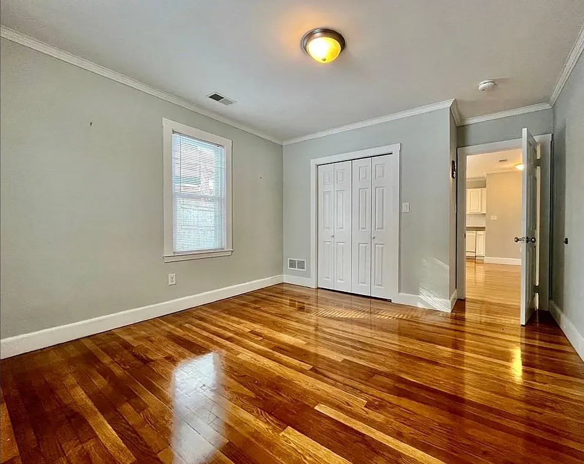 Building Photo - 84 Baker Ave #R