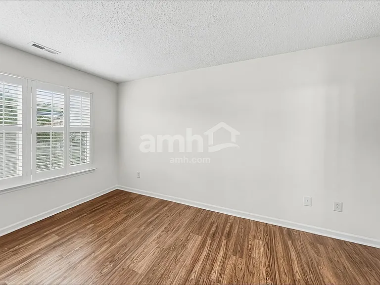 4015 Shadow Pines Cir — Photo 10
