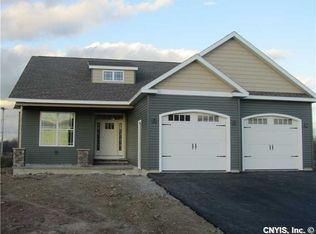 3869 Hallston Dr, Liverpool, NY 13090