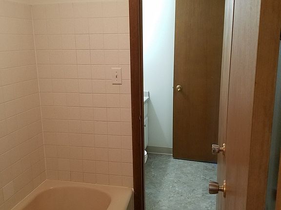 5th image of 4351-4365 Lincoln Way #E-4359