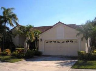 662 Lake Blvd, Weston, FL 33326