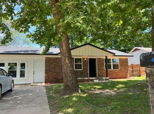 1111 S Southview Ln E, Skiatook, OK 74070
