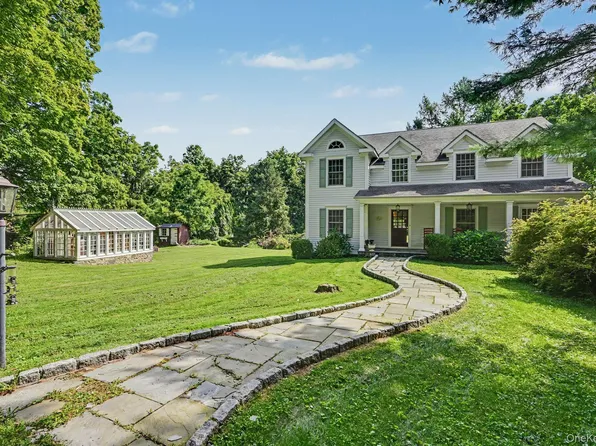154 Cherry Hill Rd, Carmel, NY 10512