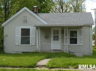 2103 S 17th St, Springfield, IL 62703