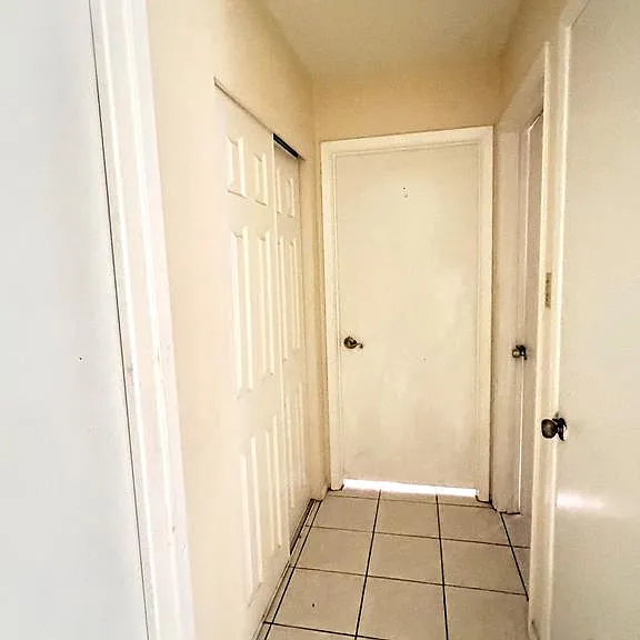 63 Calgary Ct — Photo 18
