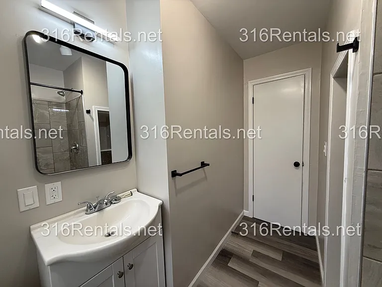 4324 S Dover St — Photo 6