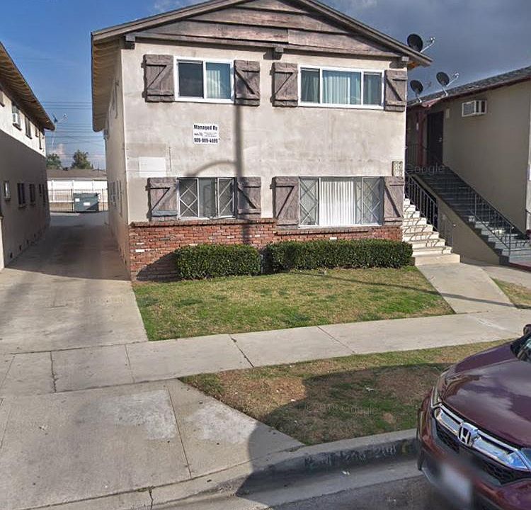 1st image of 206 N Vecino Dr