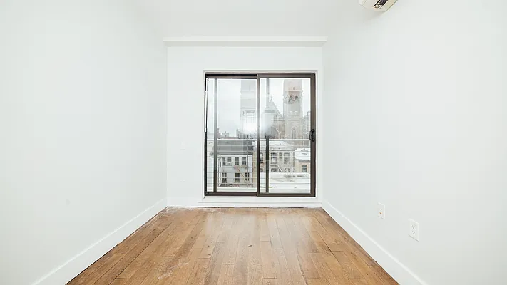 Rented by Nooklyn NYC LLC | media 28