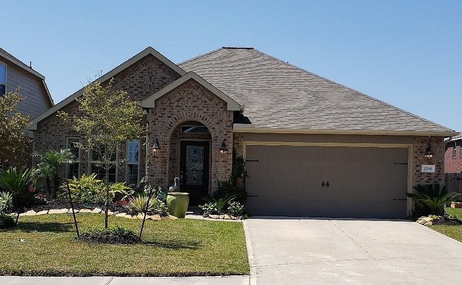 1st image of 2506 Flowing Palm Ln