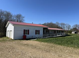 894 Pointe Ln, Lafayette, TN 37083