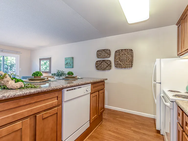 Sunnyvale Terrace Apartments — Photo 13