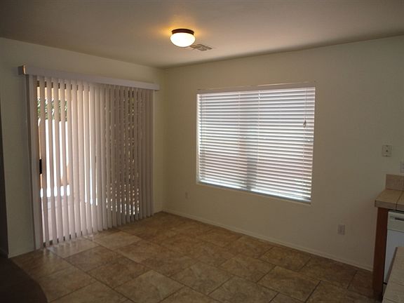 4th image of 1555 S Danielson Way