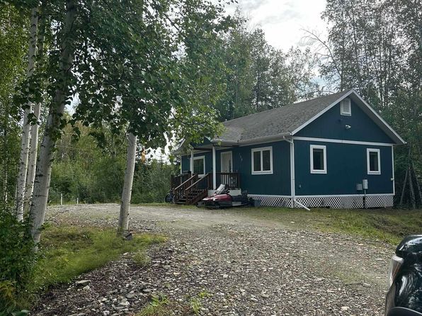 700 Forest Hollow Dr, Fairbanks, AK 99712