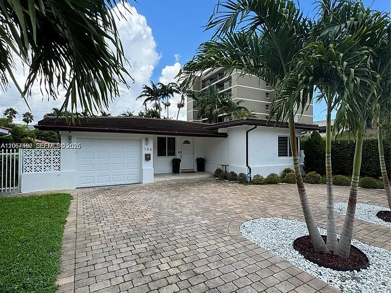 146 Ponce De Leon Blvd — Photo 12