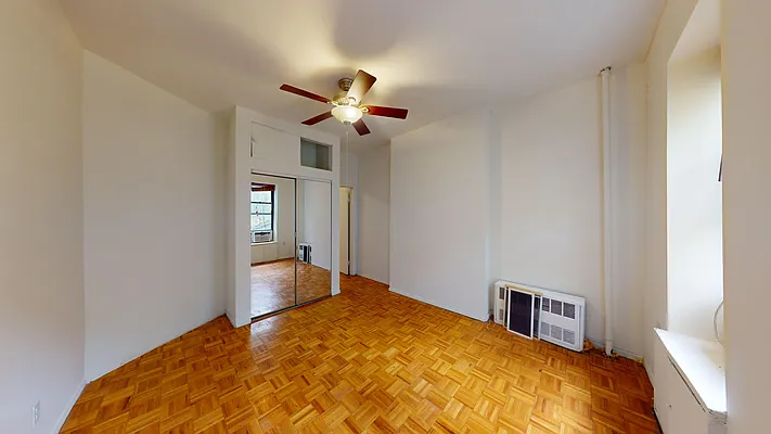 Rented by Bond New York | media 7