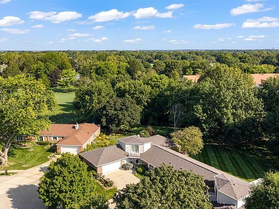 2nd image of 3812 Fields South Ct #3812