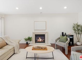 147 N Berendo St #202, Los Angeles, CA 90004